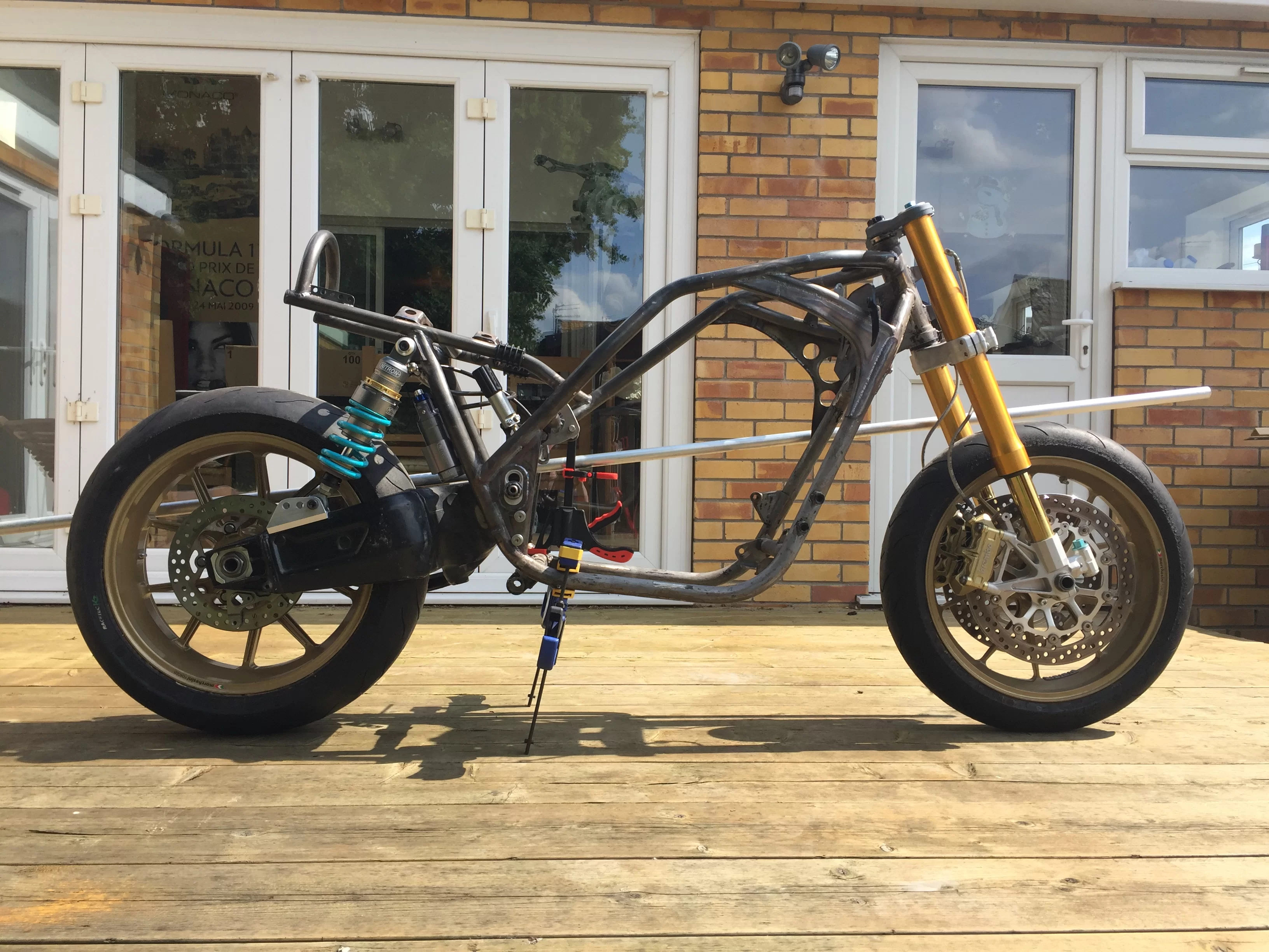 Kawasaki KR1000 Replica 160.webp