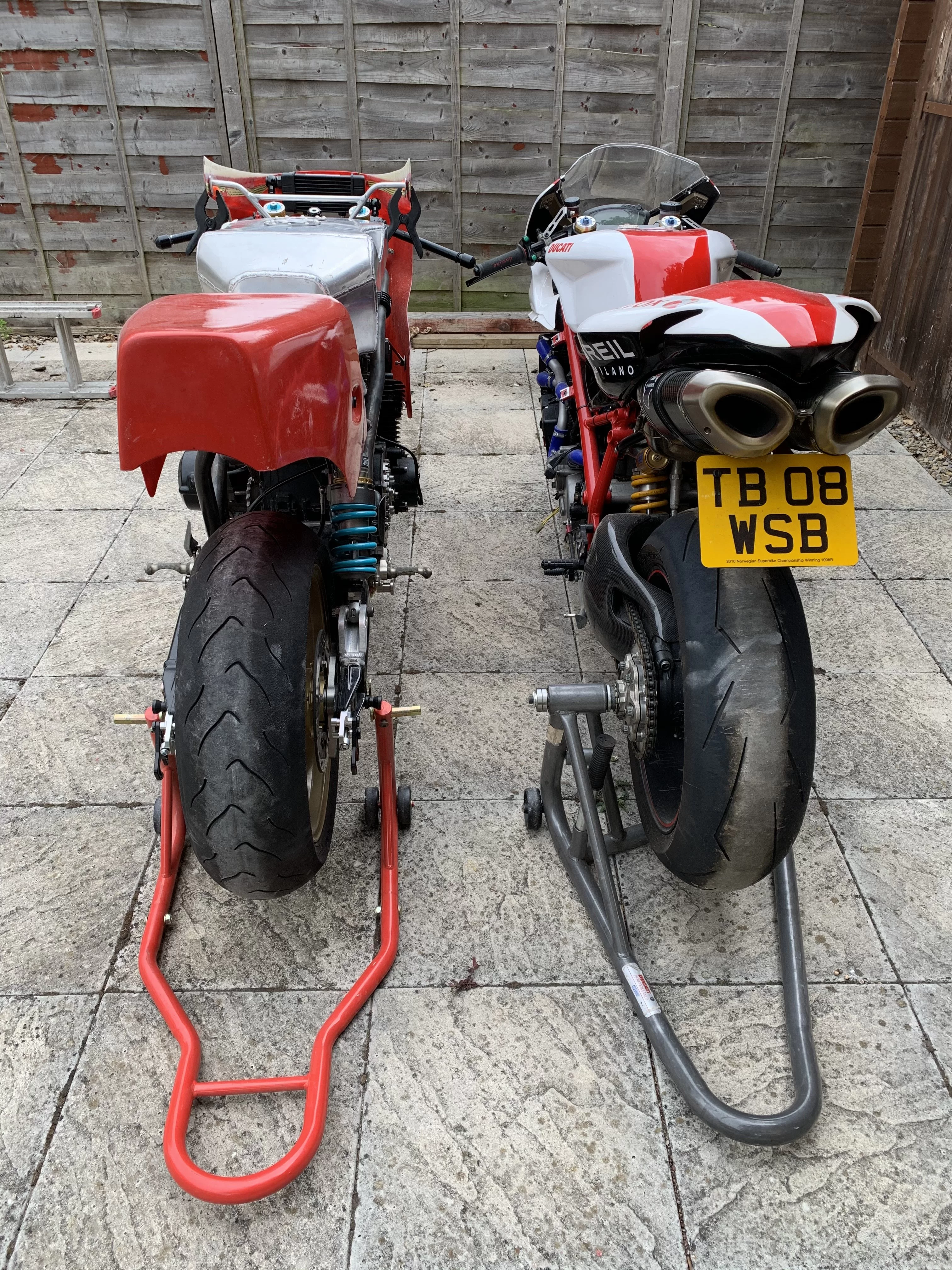 Kawasaki KR1000 Replica 164.webp