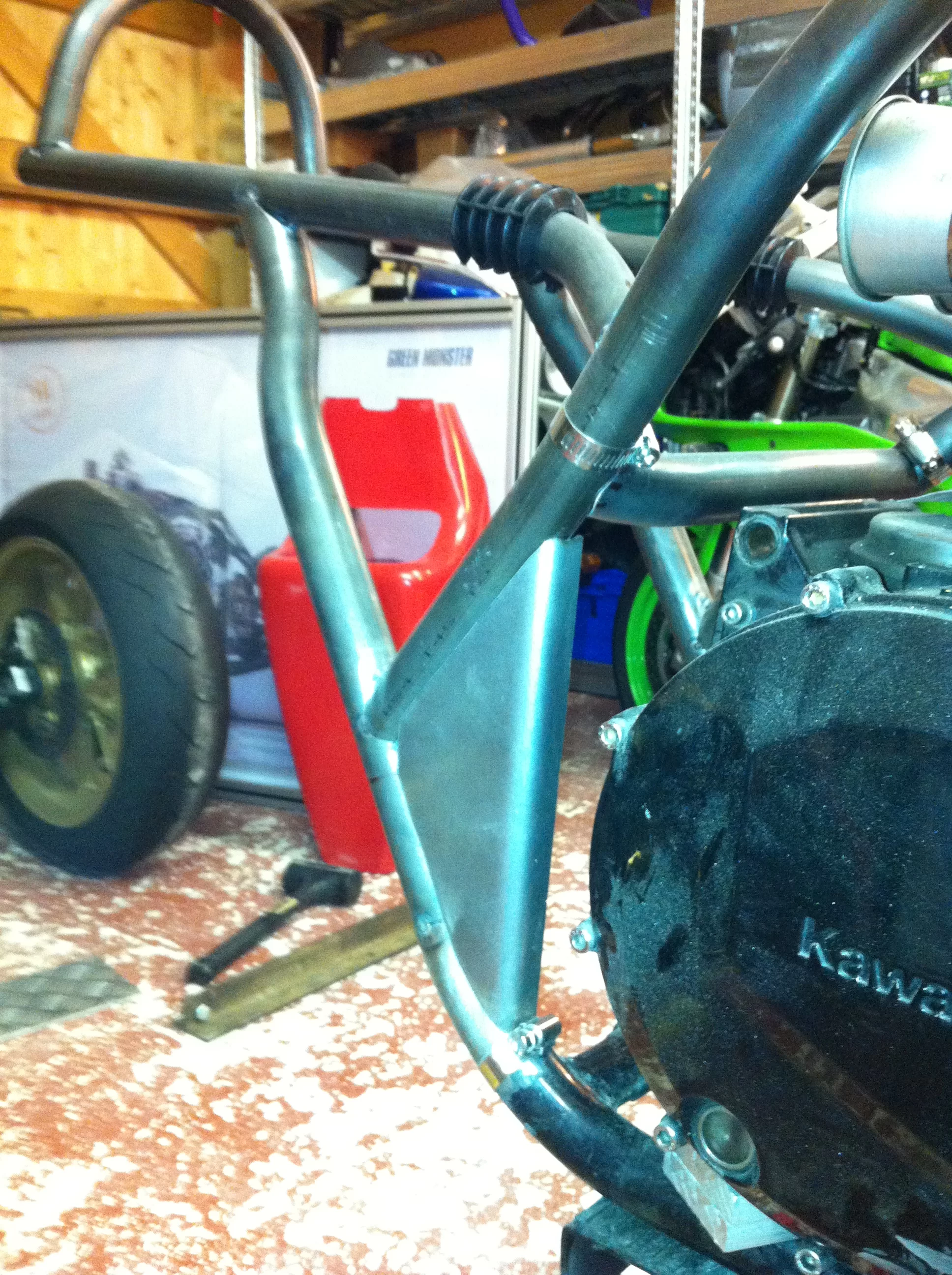 Kawasaki KR1000 Replica 18.webp