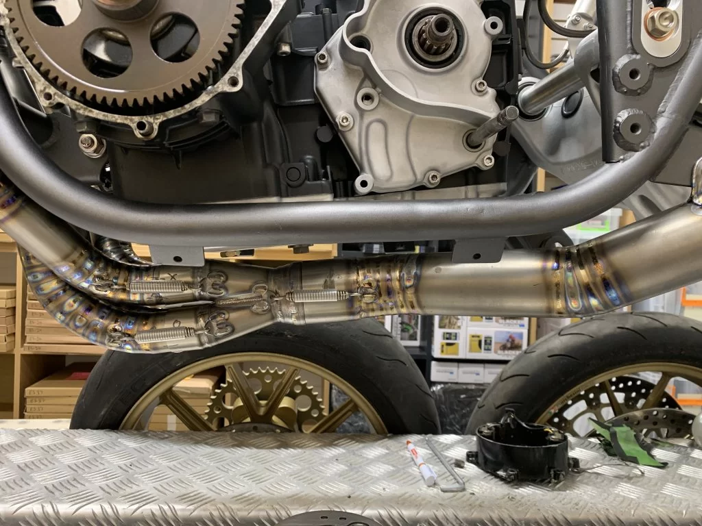Kawasaki KR1000 Replica 356.webp