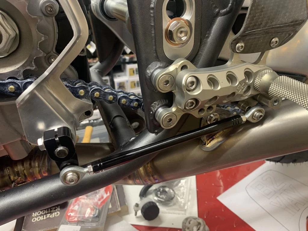 Kawasaki KR1000 Replica 391.webp