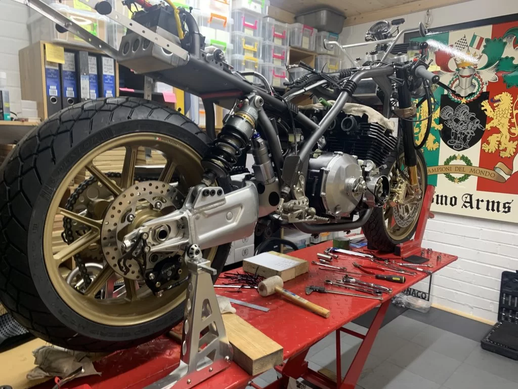 Kawasaki KR1000 Replica 872.webp