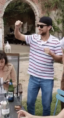 krzychulka-party.gif