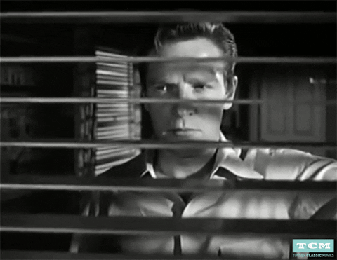 peeping giff.gif