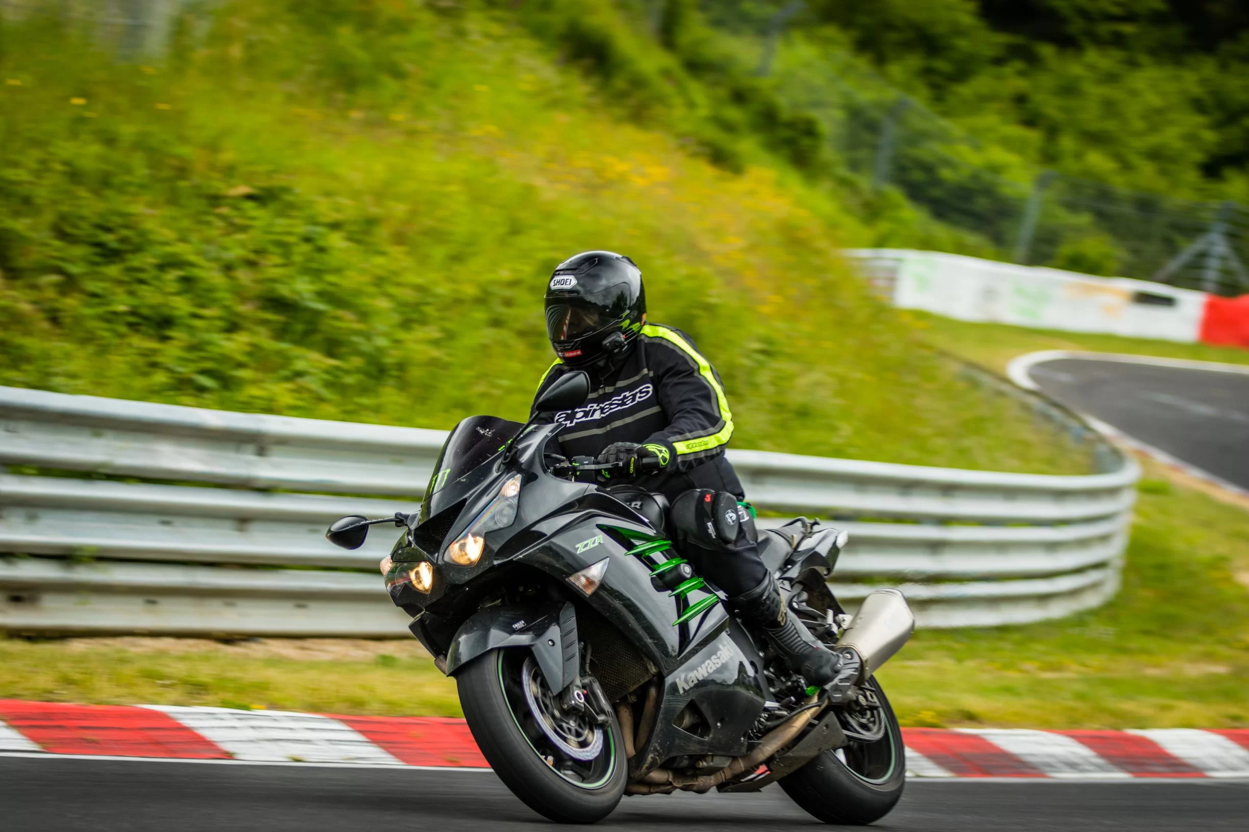 racetracker2.webp
