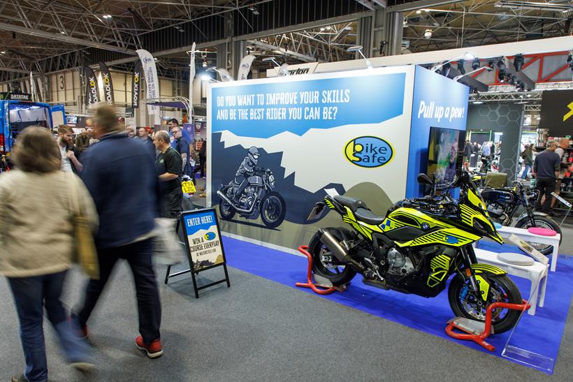 BikeSafe Motorcycle Live display