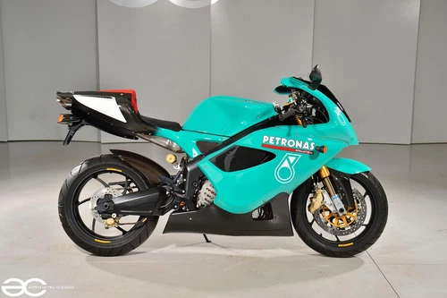 Petronas Malaysia FP1 - 0 Mile - Very Rare - Signed by Foggy - Picture 1 of 20