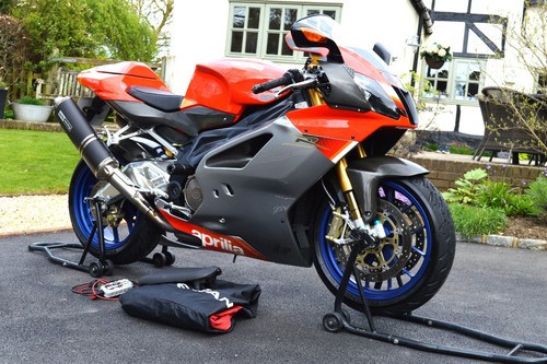 2004 (04 reg) APRILIA RSV 1000 R MILLE FACTORY 1000R RSVR 17650 MILES - Picture 9 of 24
