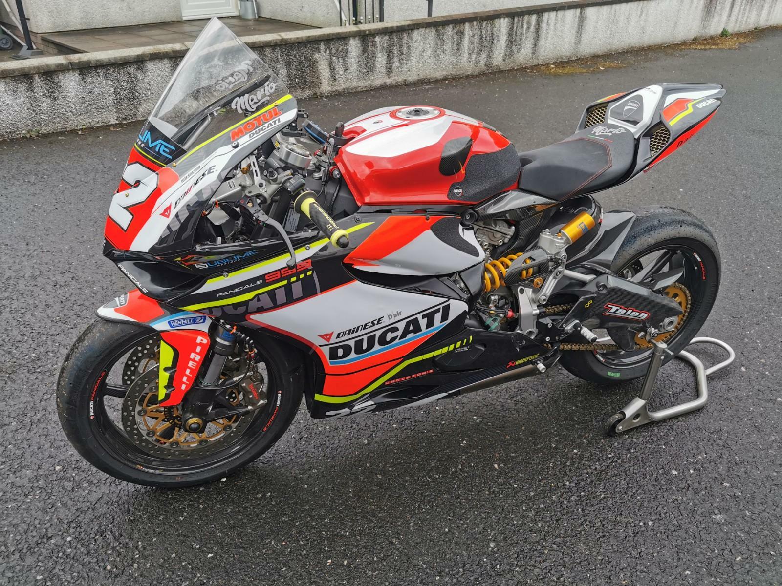 Image 1 - 2017 17 DUCATI 959 PANIGALE RACE/TRACK BIKE TOP SPEC WITH V5 REGAL SUPERBIKES 