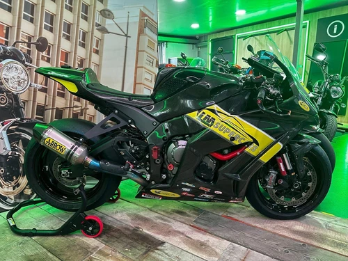 2015 Kawasaki Ninja ZX-10R 1000 - Picture 1 of 15