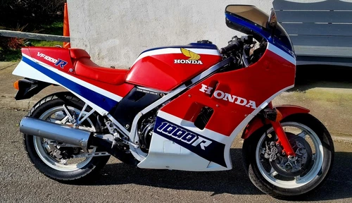 Honda vf1000r Rare Bike - Picture 1 of 8