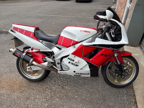 1991 Yamaha FZR1000 EXUP GENISIS classic bike 45k miles - Picture 1 of 4