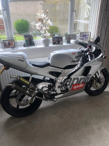 Aprilia RS250 Mk 1 1996 - Picture 1 of 12
