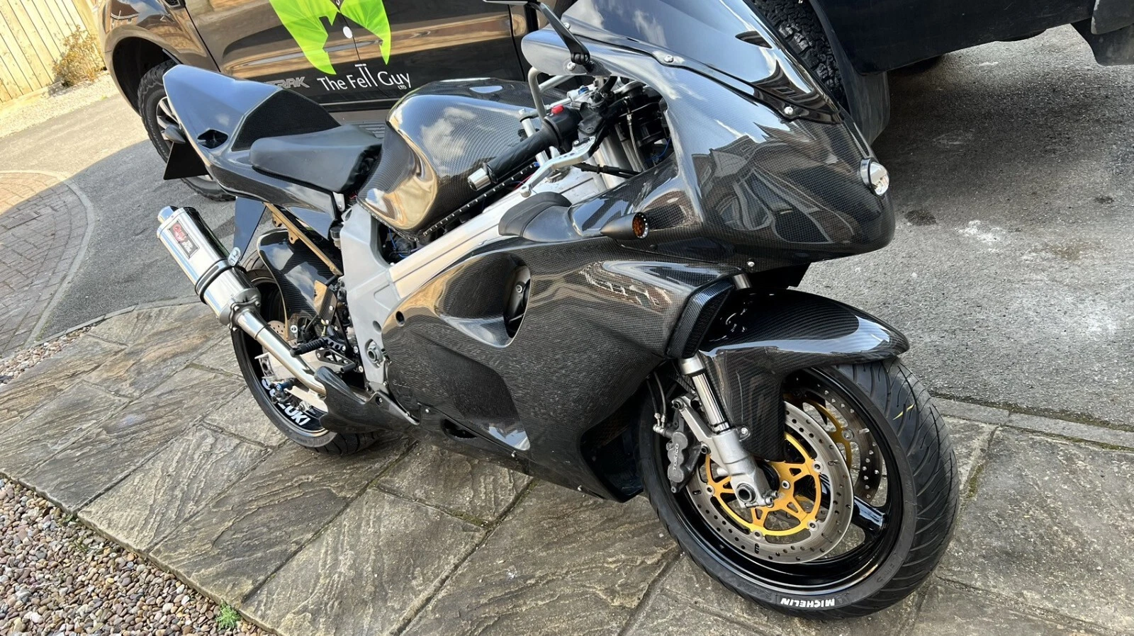 Suzuki TL1000 R  Motorcycle - Picture 1 of 3